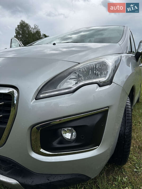 Внедорожник / Кроссовер Peugeot 3008 2016 в Самборе