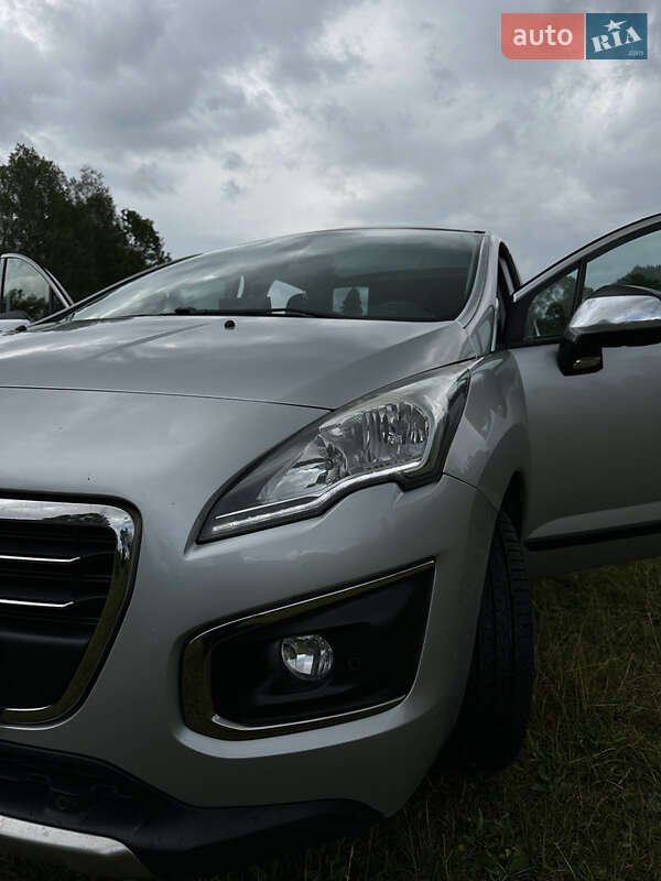 Внедорожник / Кроссовер Peugeot 3008 2016 в Самборе