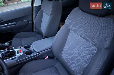Позашляховик / Кросовер Peugeot 3008 2012 в 