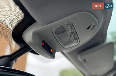 Позашляховик / Кросовер Peugeot 3008 2012 в 