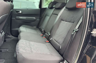 Позашляховик / Кросовер Peugeot 3008 2012 в 