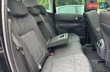 Позашляховик / Кросовер Peugeot 3008 2012 в 