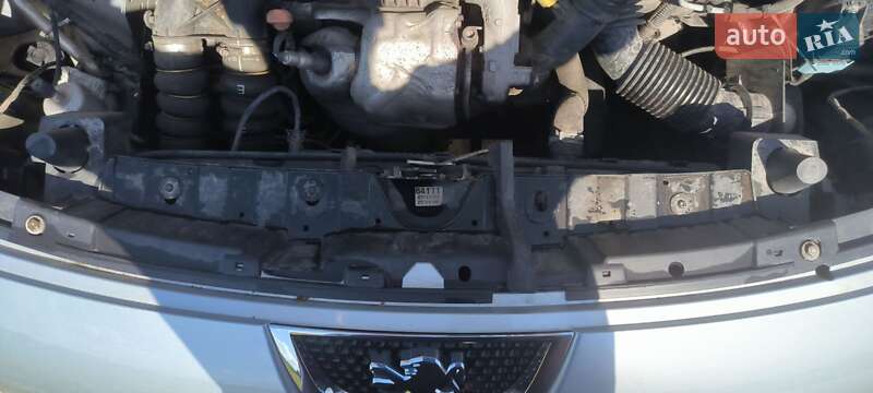 Позашляховик / Кросовер Peugeot 3008 2011 в Львові