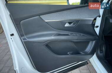 Внедорожник / Кроссовер Peugeot 3008 2020 в 
