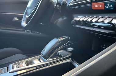 Внедорожник / Кроссовер Peugeot 3008 2020 в 