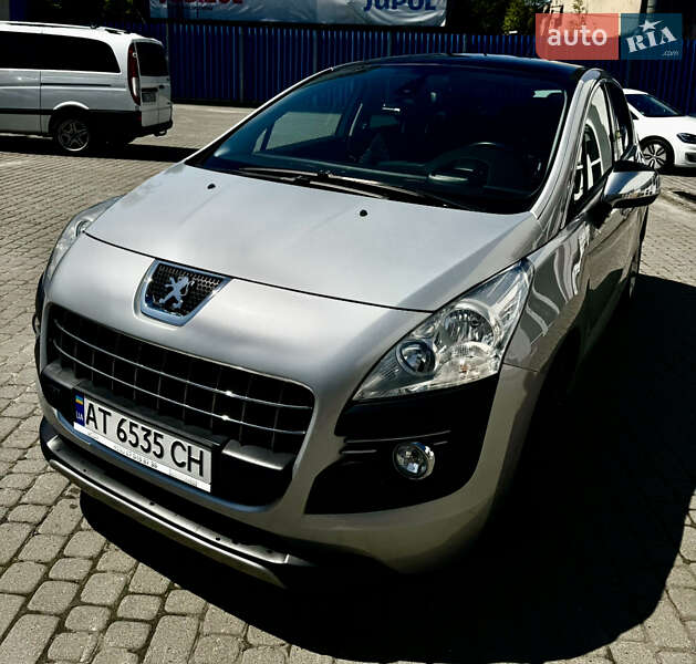 Позашляховик / Кросовер Peugeot 3008 2011 в Львові