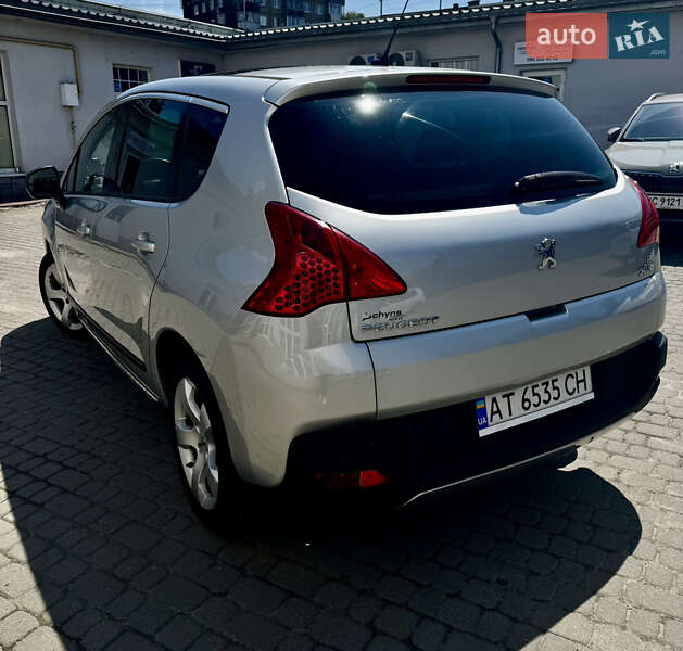 Позашляховик / Кросовер Peugeot 3008 2011 в Львові