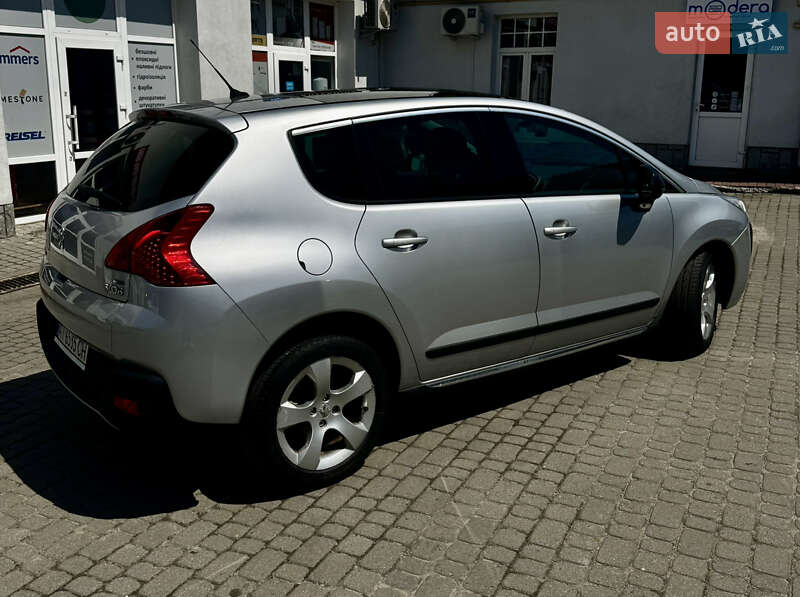 Позашляховик / Кросовер Peugeot 3008 2011 в Львові