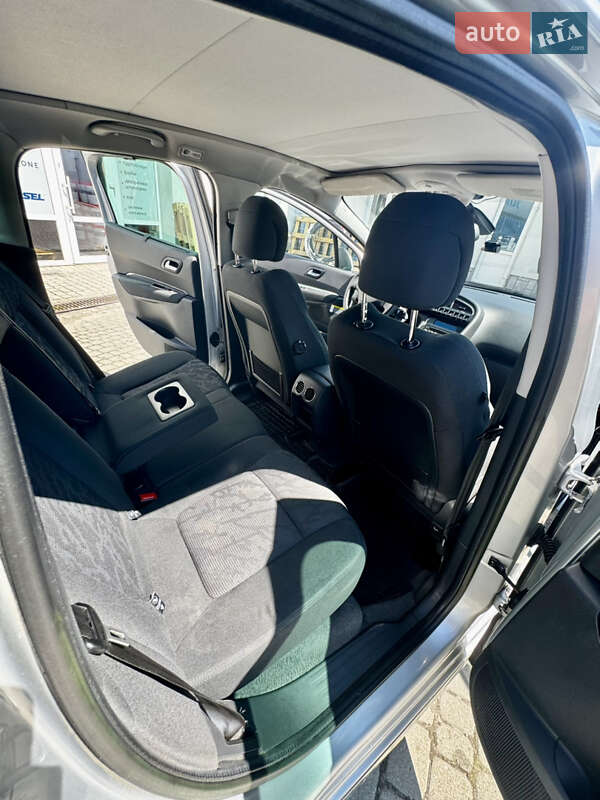 Позашляховик / Кросовер Peugeot 3008 2011 в Львові