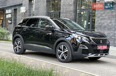 Позашляховик / Кросовер Peugeot 3008 2020 в 