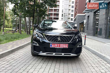 Позашляховик / Кросовер Peugeot 3008 2020 в 