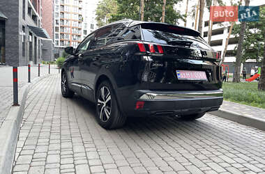 Позашляховик / Кросовер Peugeot 3008 2020 в 