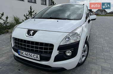 Позашляховик / Кросовер Peugeot 3008 2012 в Луцьку