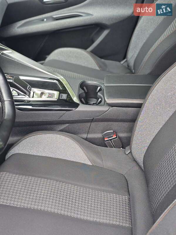 Позашляховик / Кросовер Peugeot 3008 2018 в Добротворі