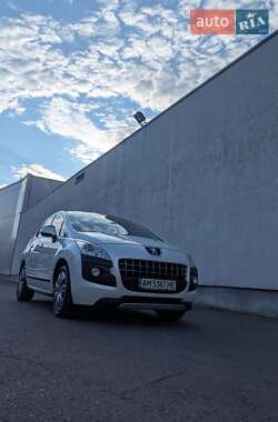 Позашляховик / Кросовер Peugeot 3008 2012 в Львові
