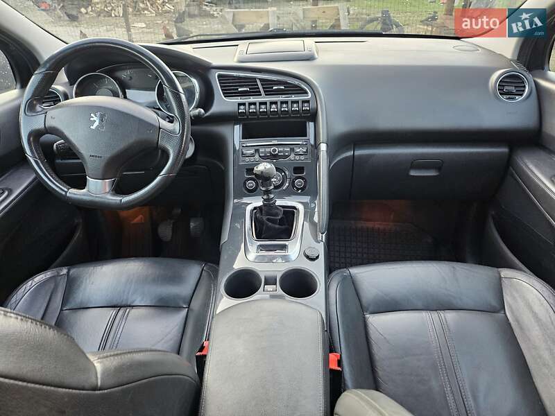 Внедорожник / Кроссовер Peugeot 3008 2012 в Маневичах