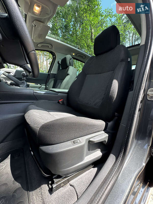 Позашляховик / Кросовер Peugeot 3008 2010 в Білогородці