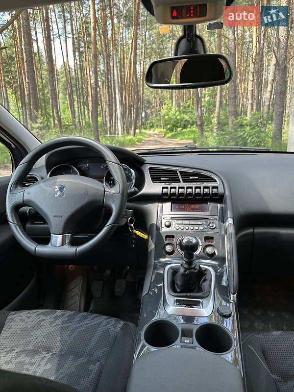 Позашляховик / Кросовер Peugeot 3008 2010 в Білогородці