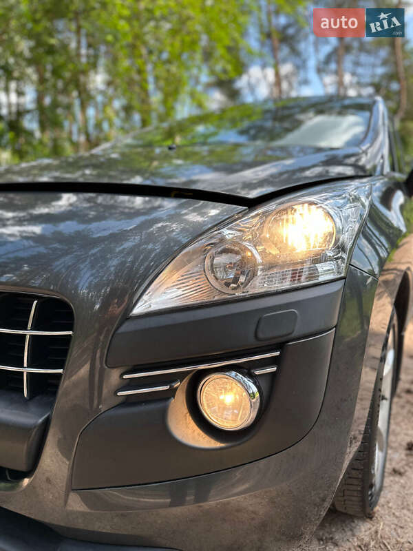 Позашляховик / Кросовер Peugeot 3008 2010 в Білогородці