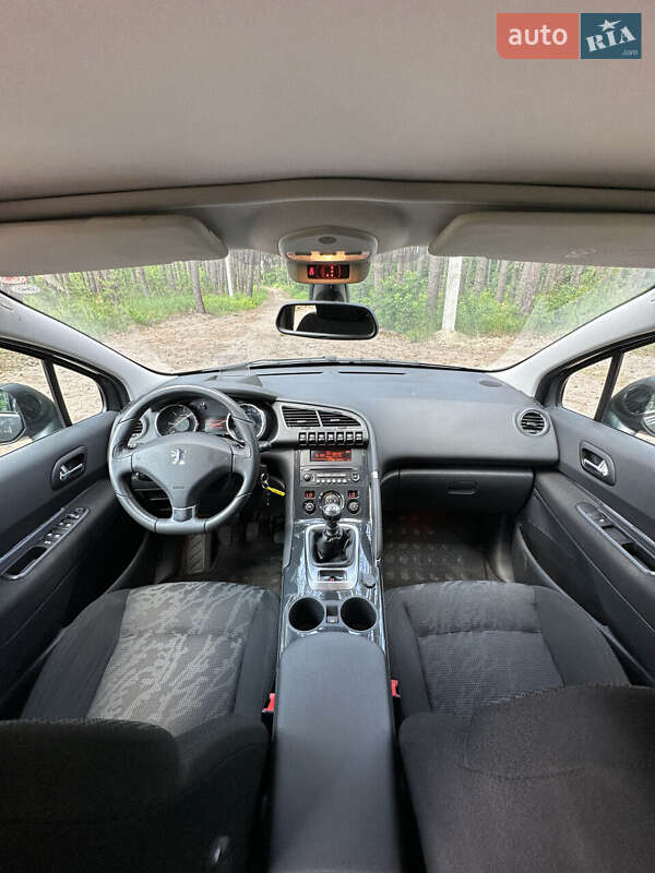 Позашляховик / Кросовер Peugeot 3008 2010 в Білогородці