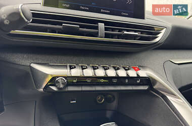 Внедорожник / Кроссовер Peugeot 3008 2020 в 