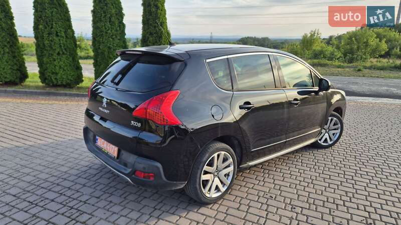 Позашляховик / Кросовер Peugeot 3008 2012 в Львові