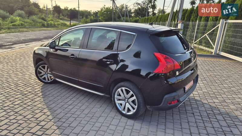 Позашляховик / Кросовер Peugeot 3008 2012 в Львові