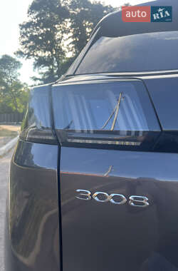 Внедорожник / Кроссовер Peugeot 3008 2021 в 