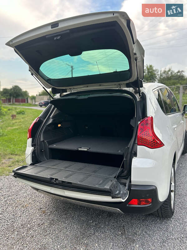 Позашляховик / Кросовер Peugeot 3008 2011 в Вінниці