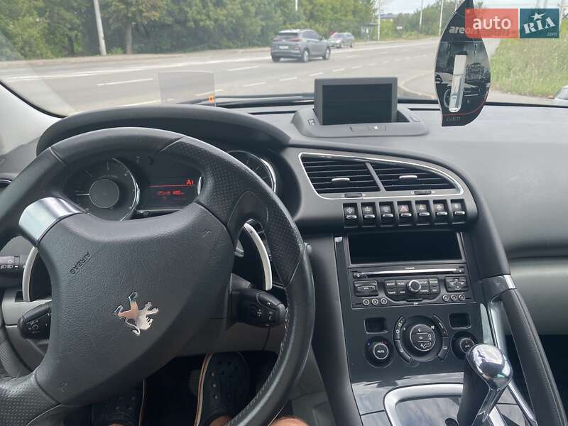 Позашляховик / Кросовер Peugeot 3008 2010 в Києві