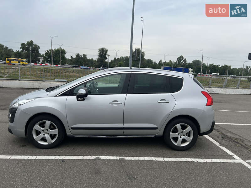Позашляховик / Кросовер Peugeot 3008 2012 в Києві