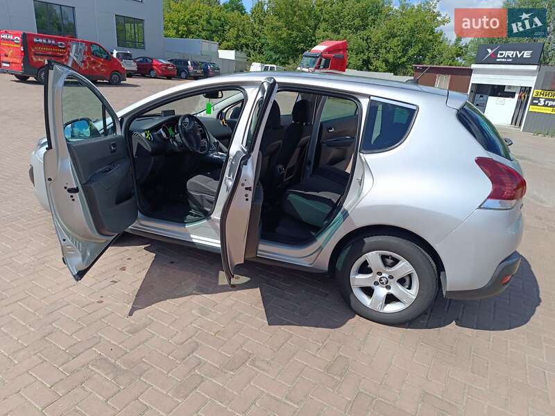 Внедорожник / Кроссовер Peugeot 3008 2015 в Ровно