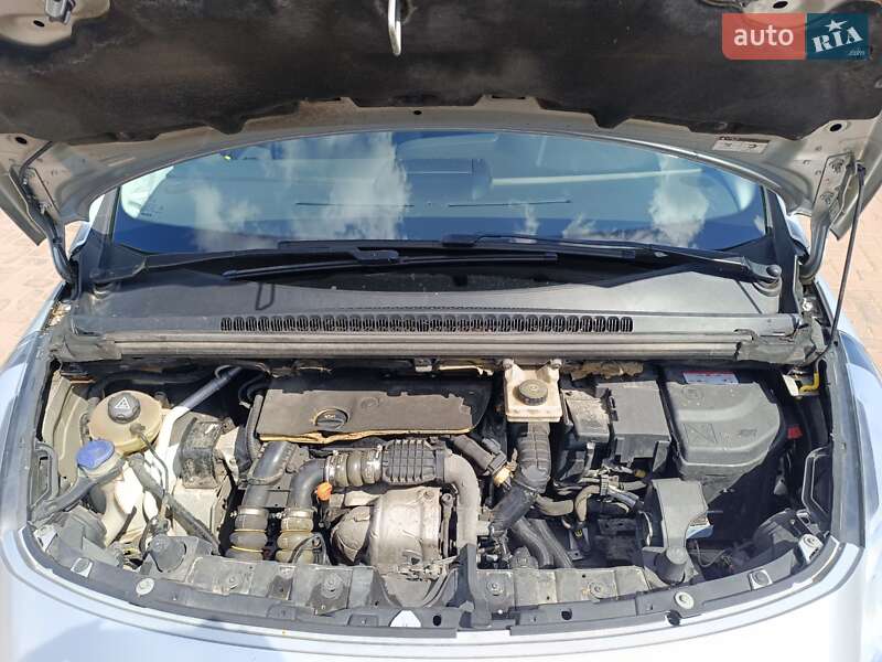 Внедорожник / Кроссовер Peugeot 3008 2015 в Ровно