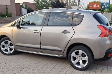 Внедорожник / Кроссовер Peugeot 3008 2011 в 