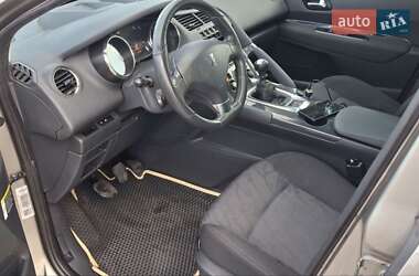 Внедорожник / Кроссовер Peugeot 3008 2011 в 