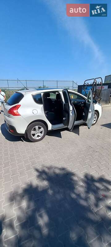 Внедорожник / Кроссовер Peugeot 3008 2012 в Шляхтинцах фото 9 Внедорожник / Кроссовер Peugeot 3008 2012 в Шляхтинцах