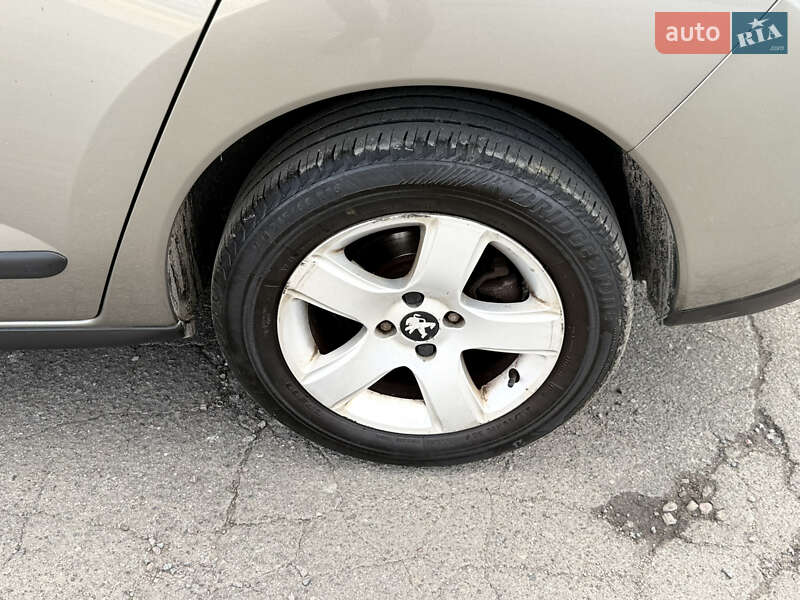 Позашляховик / Кросовер Peugeot 3008 2014 в Києві