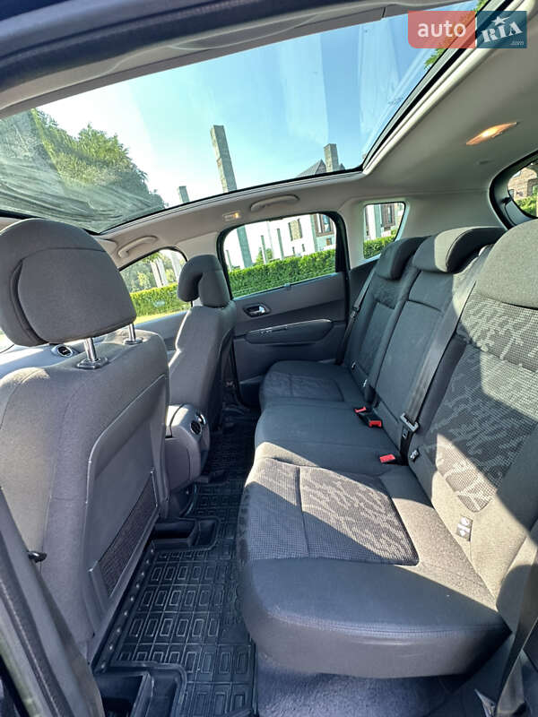 Позашляховик / Кросовер Peugeot 3008 2011 в Умані