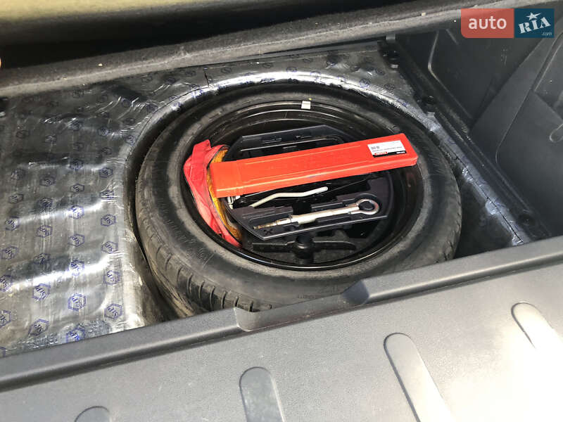 Позашляховик / Кросовер Peugeot 3008 2013 в Хмельницькому