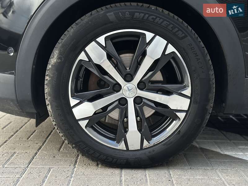 Внедорожник / Кроссовер Peugeot 3008 2017 в Киеве