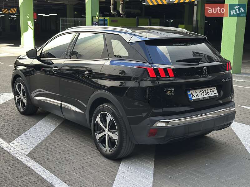 Внедорожник / Кроссовер Peugeot 3008 2017 в Киеве