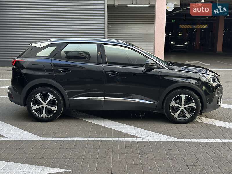 Внедорожник / Кроссовер Peugeot 3008 2017 в Киеве