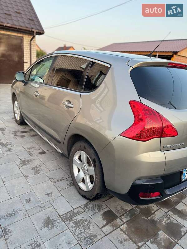 Позашляховик / Кросовер Peugeot 3008 2011 в Іллінцях