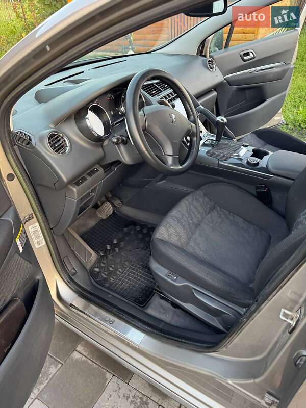 Позашляховик / Кросовер Peugeot 3008 2011 в Іллінцях