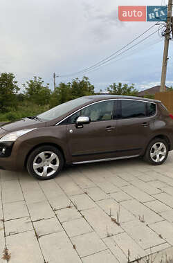 Внедорожник / Кроссовер Peugeot 3008 2013 в Стрые