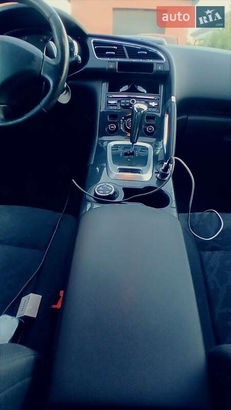 Позашляховик / Кросовер Peugeot 3008 2012 в Луцьку