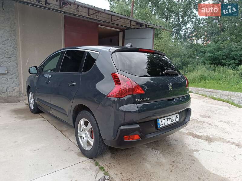Позашляховик / Кросовер Peugeot 3008 2011 в Калуші