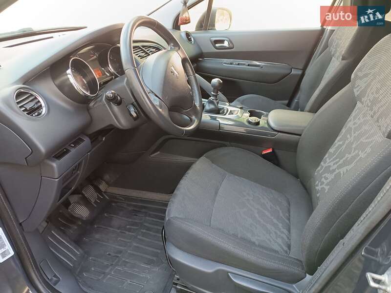 Позашляховик / Кросовер Peugeot 3008 2011 в Калуші