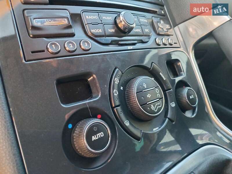 Внедорожник / Кроссовер Peugeot 3008 2010 в Львове