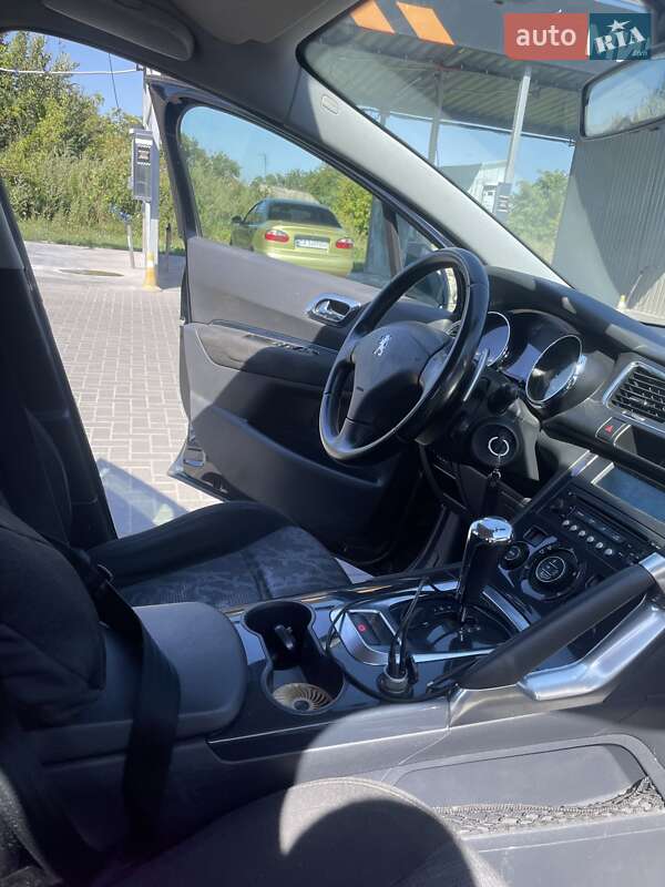 Позашляховик / Кросовер Peugeot 3008 2010 в Смілі